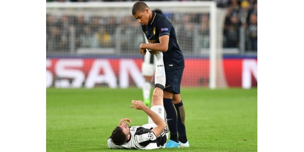 Der geniale Superstar Mbappé kehrt die Situation um